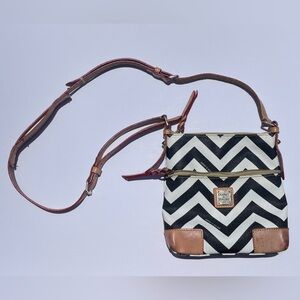 Dooney & Bourke Black / White Chevron Leather Crossbody Purse, Red Interior